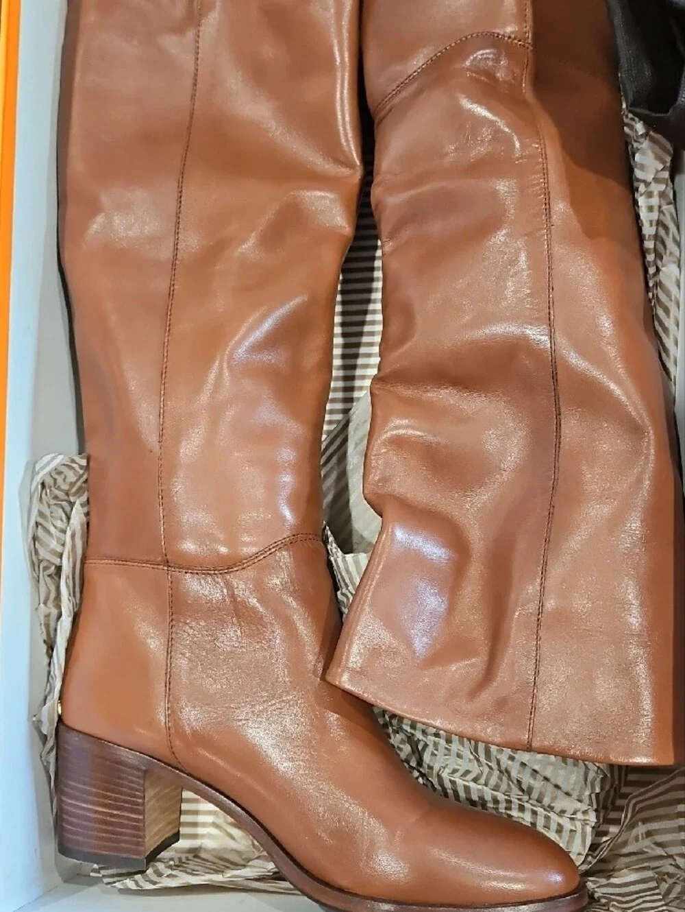 Kate Spade NWT Leather Tall Boots....beautiful Fall Assessory
